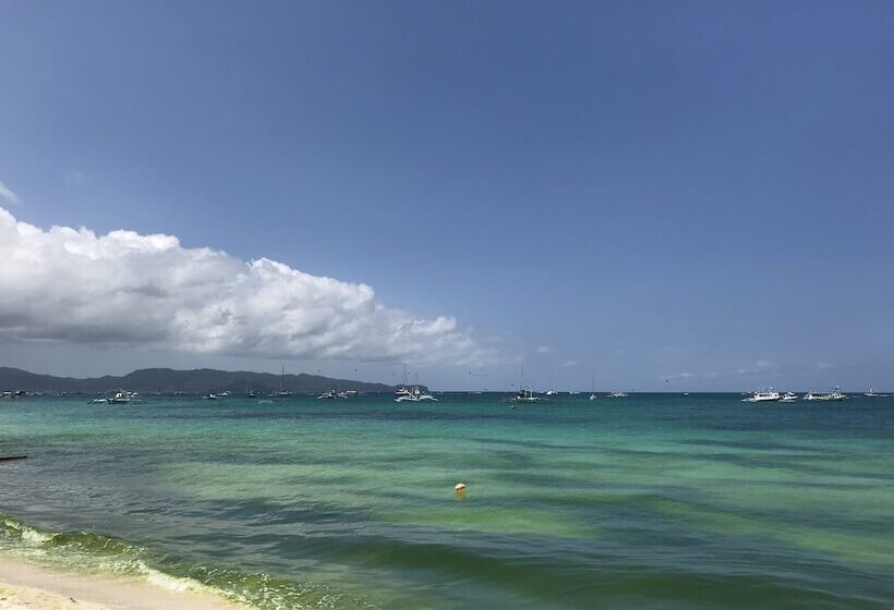 Hotelli Grand Blue Beach