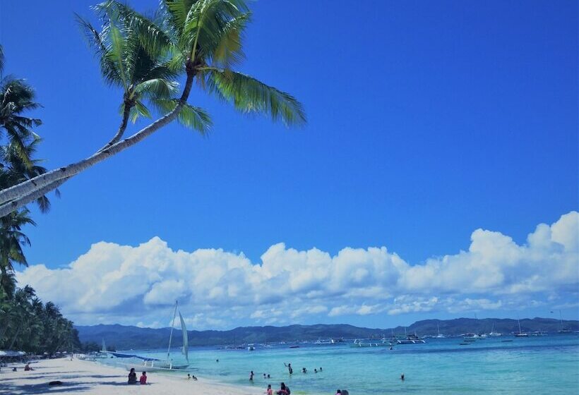 Hotelli Grand Blue Beach