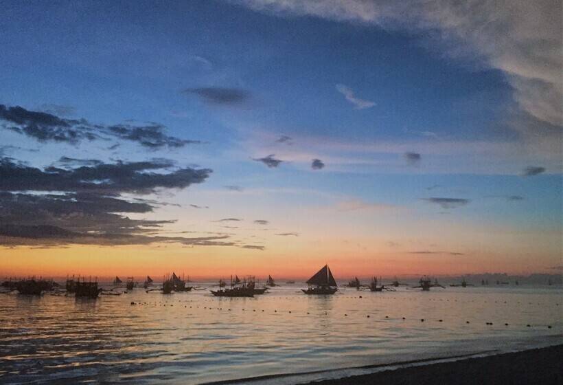 Hotelli Grand Blue Beach