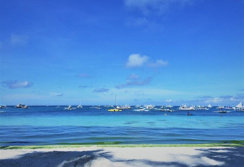 Hotelli Grand Blue Beach