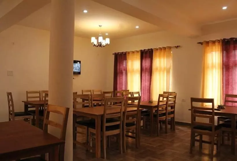 Tih Hotel Kidar, Leh