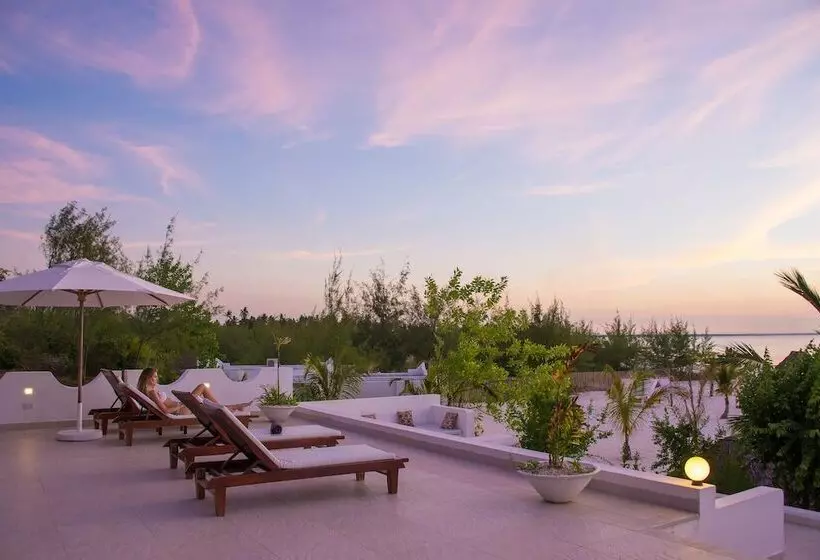 Отель Konokono Beach Resort And Isaraya Luxury Overwater Villas