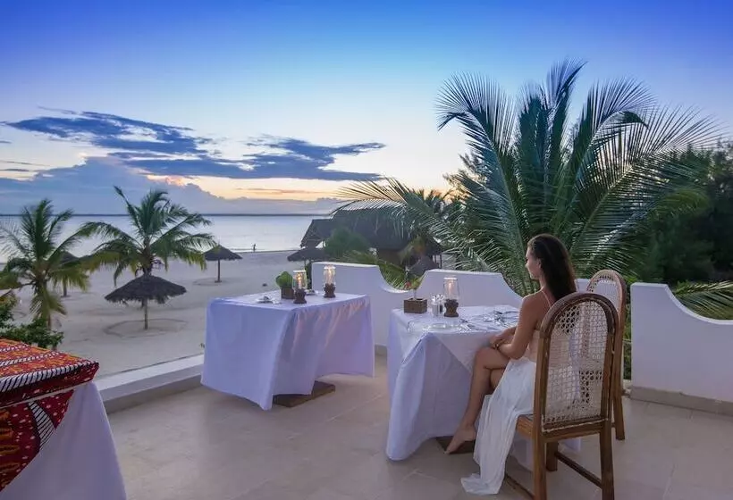 Отель Konokono Beach Resort And Isaraya Luxury Overwater Villas