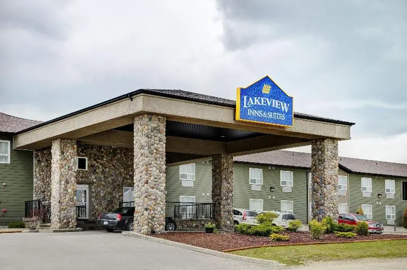 ホテル Lakeview Inns & Suites  Edson Airport West