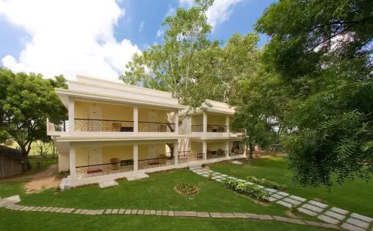 בית מלון כפרי Mgm Hiway Resorts