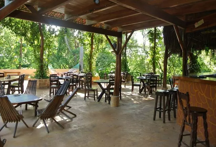 Отель Mundo Milo Eco Lodge