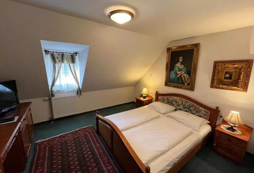 هتل Razgorsek