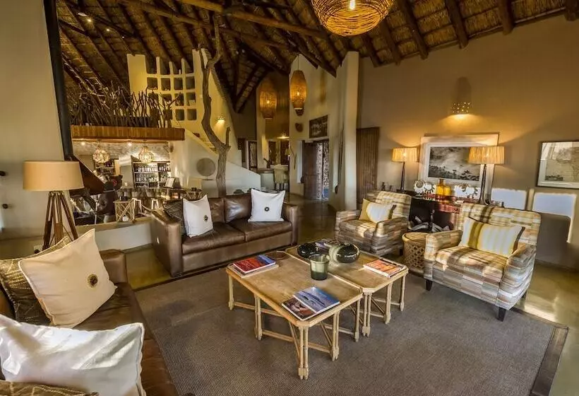 Impodimo Game Lodge