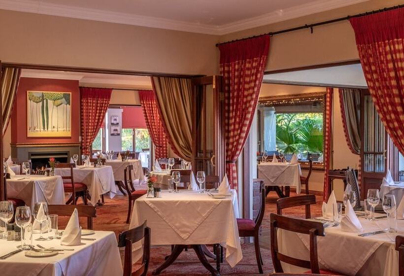 Oliver S Restaurant & Lodge