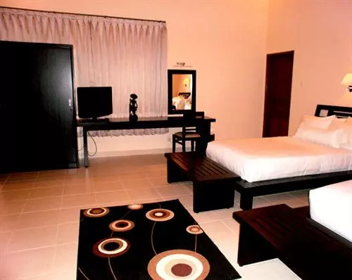 Fish In Air Tulamben Dive Resort