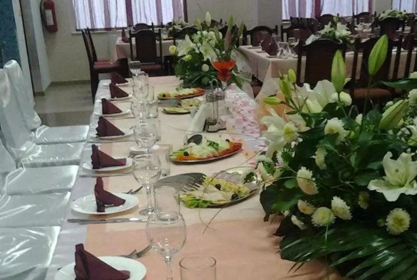 هتل Satelit Kumanovo