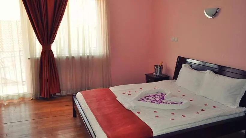 هتل Satelit Kumanovo