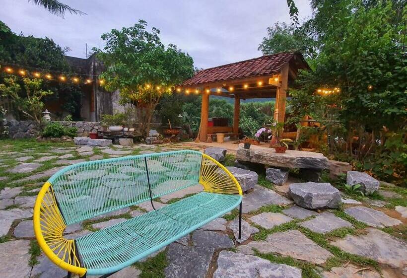 Ha Giang Loop Hostel & Tours