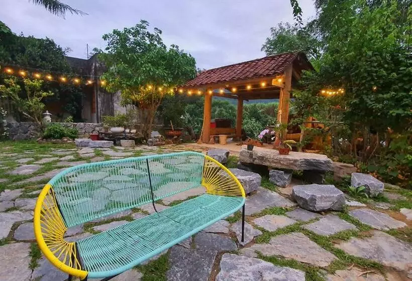 Ha Giang Loop Hostel & Tours