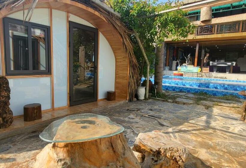 Ha Giang Loop Hostel & Tours