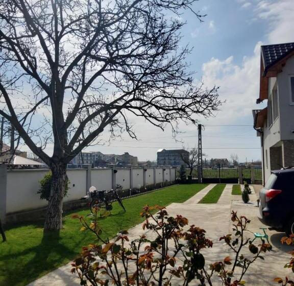 پانسیون Casa Dana