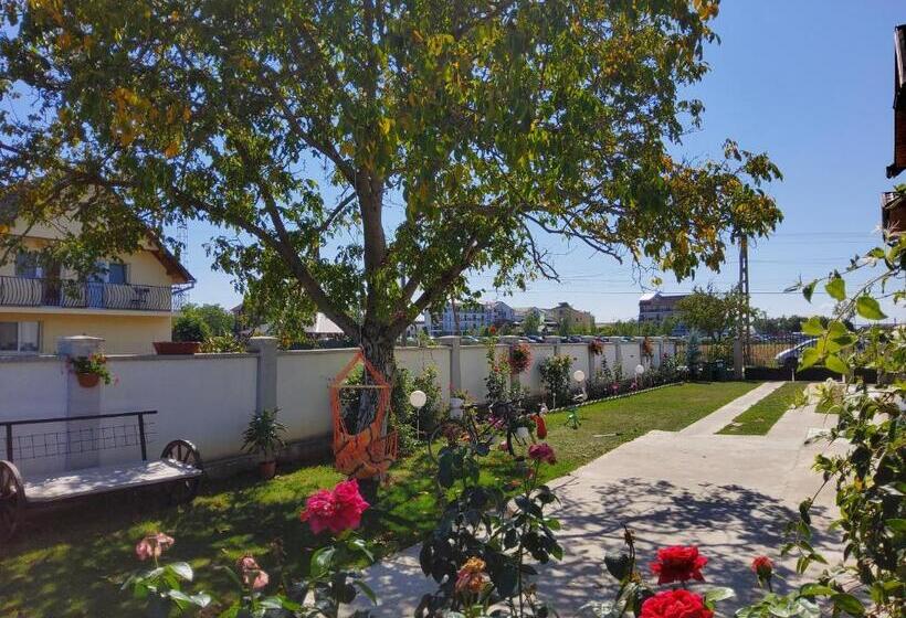 پانسیون Casa Dana