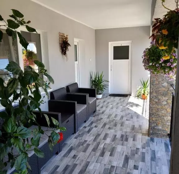 ペンション Casa Dana