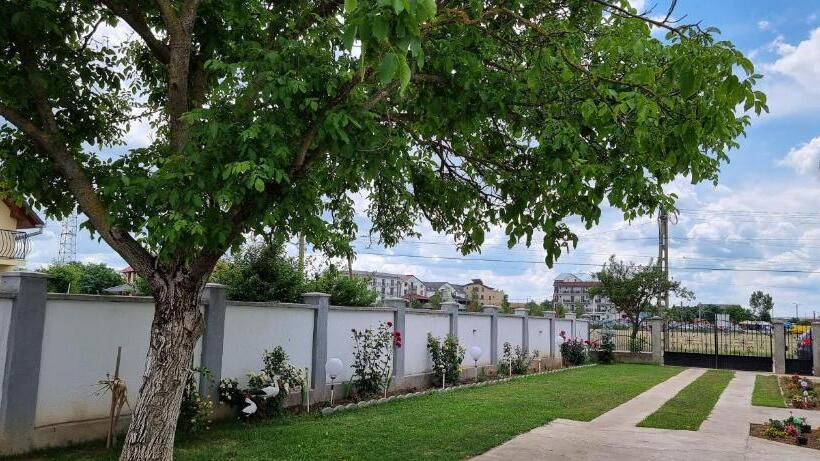 پانسیون Casa Dana