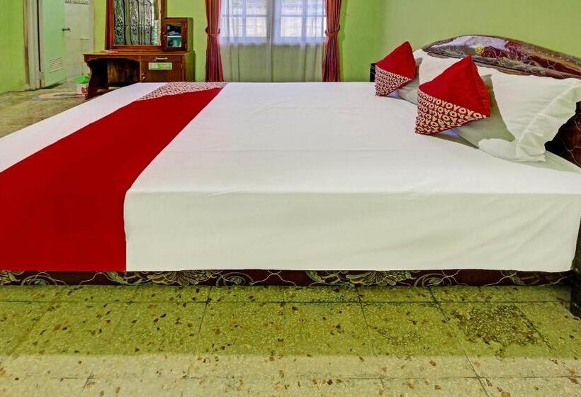 Отель Spot On 91214 Desa Wisata Pandean