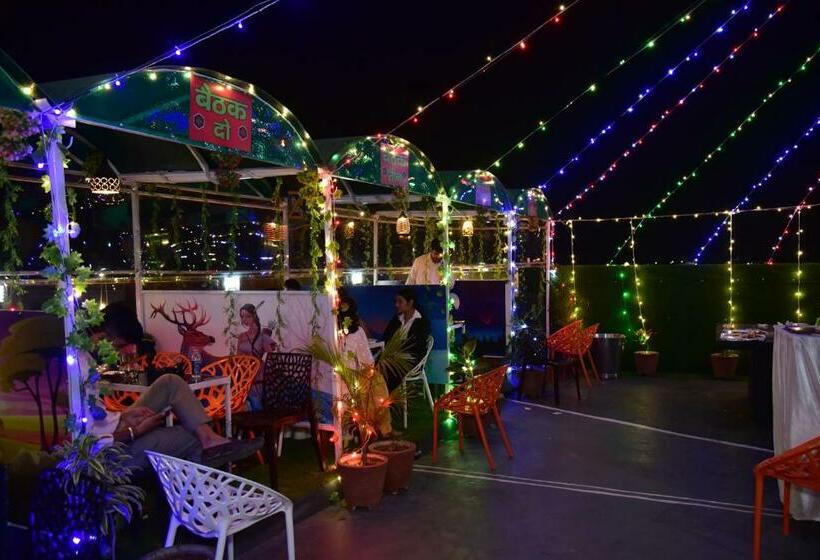 Hotelli Venice Royale Residency