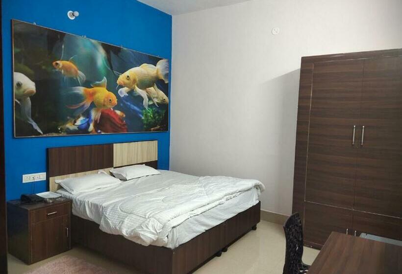 Hotelli Venice Royale Residency