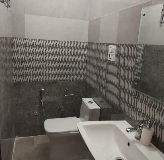 Hotelli Venice Royale Residency