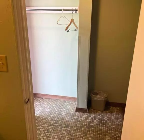 Town & Country Motel