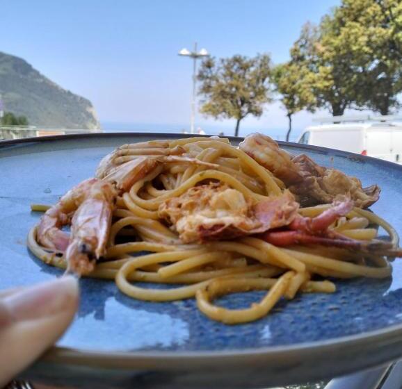 Bed and Breakfast Falesiaconero