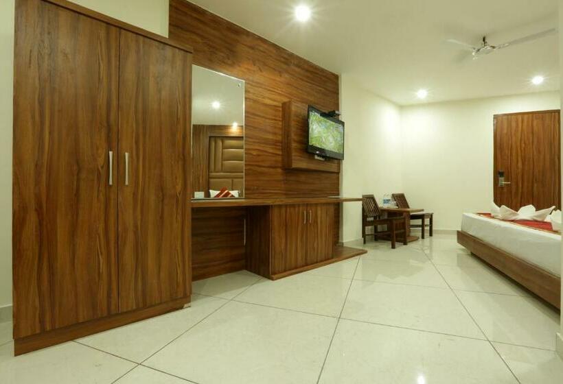 هتل Katra Grand A Unit Of Mal Mai Group