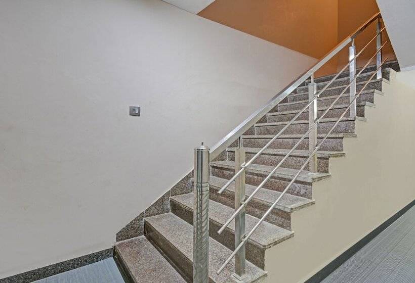 בית מלון כפרי Treebo Z