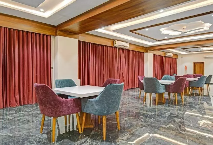 Hôtel Treebo Z