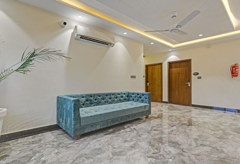 בית מלון כפרי Treebo Z