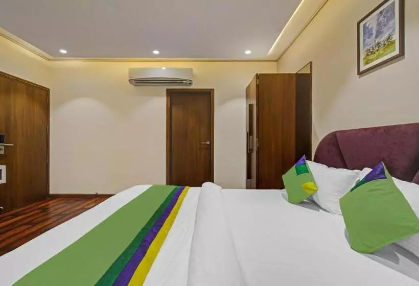Hôtel Treebo Z
