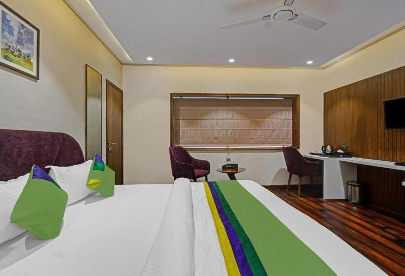 בית מלון כפרי Treebo Z