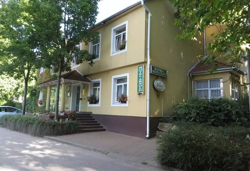 Hotel Arnold