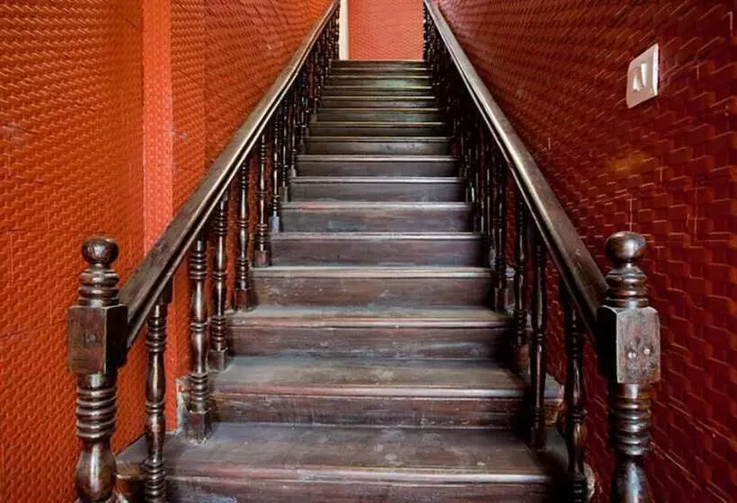 Hôtel Atulya Emerald Heights