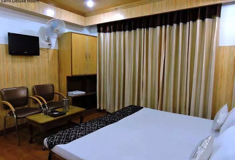 ホテル Chaman Palace