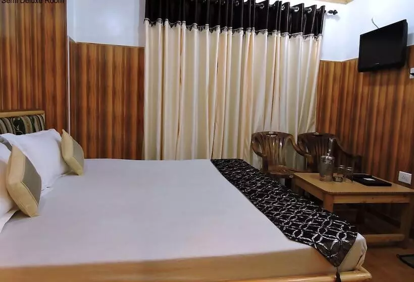 ホテル Chaman Palace