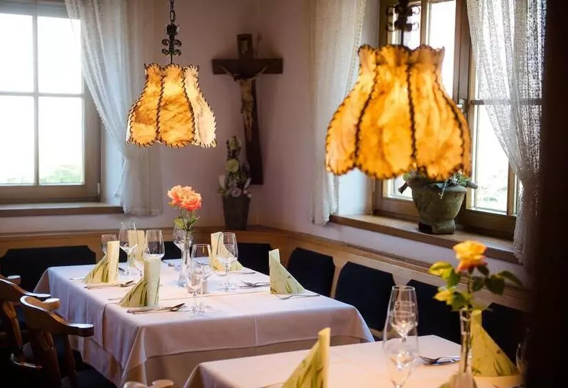 Отель Gasthof Zum Rossle