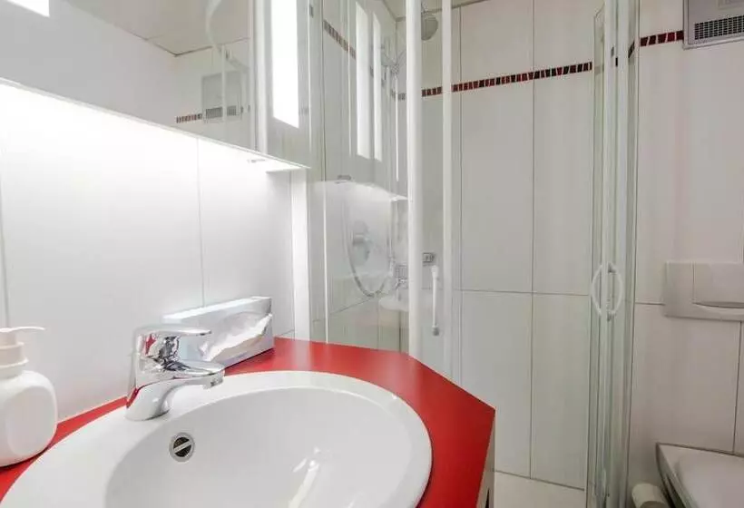 Отель Gasthof Zum Rossle