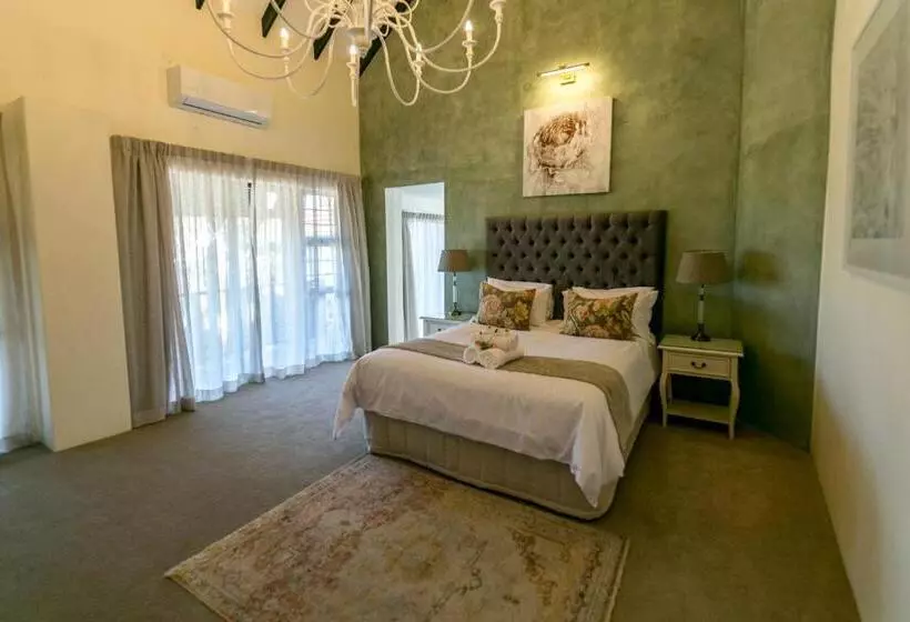 هتل Hathaway Guest House