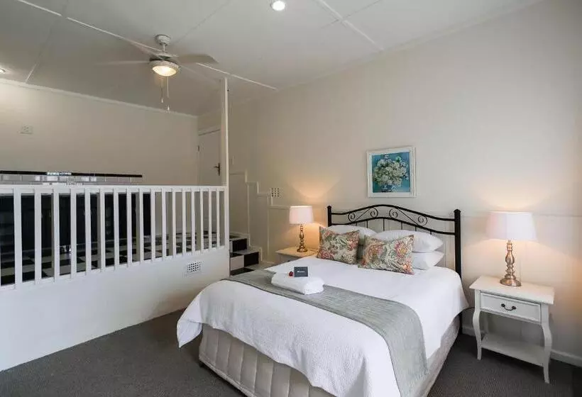 هتل Hathaway Guest House