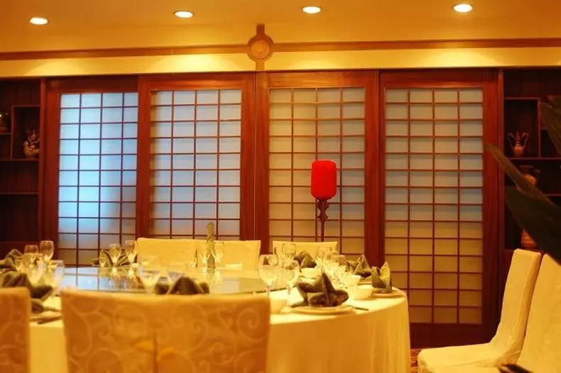 هتل Jingang Business