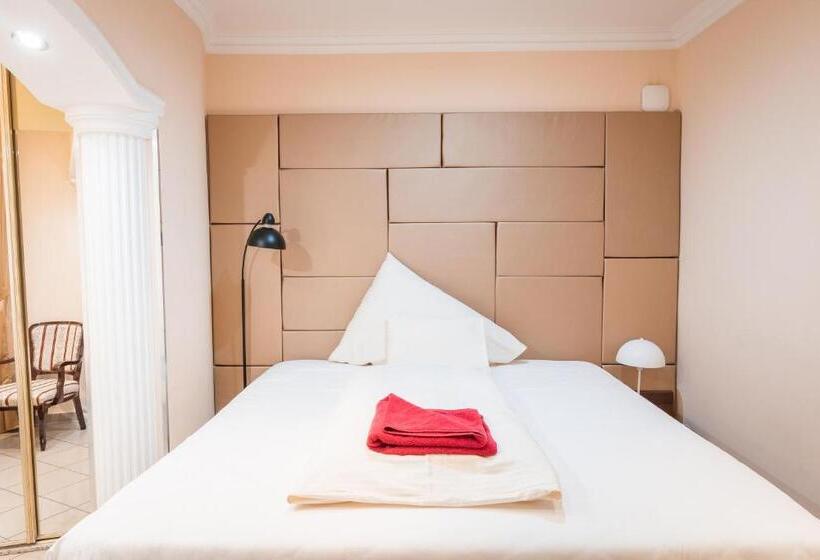 Hotell Kaiser Panzió