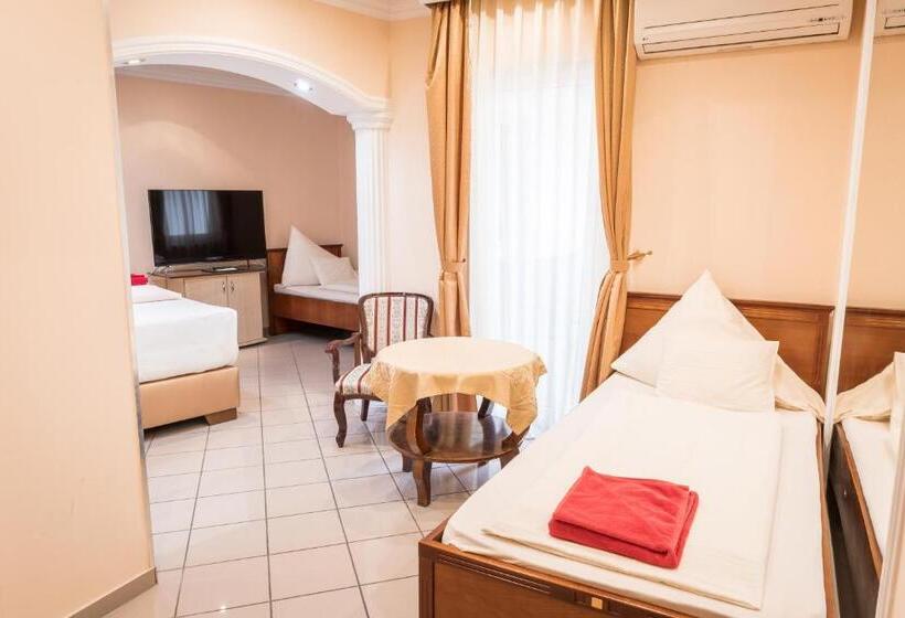 Hotell Kaiser Panzió