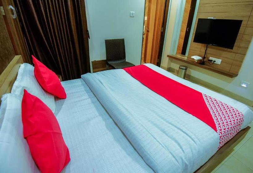 호텔 Capital O 13791 Mount Winds