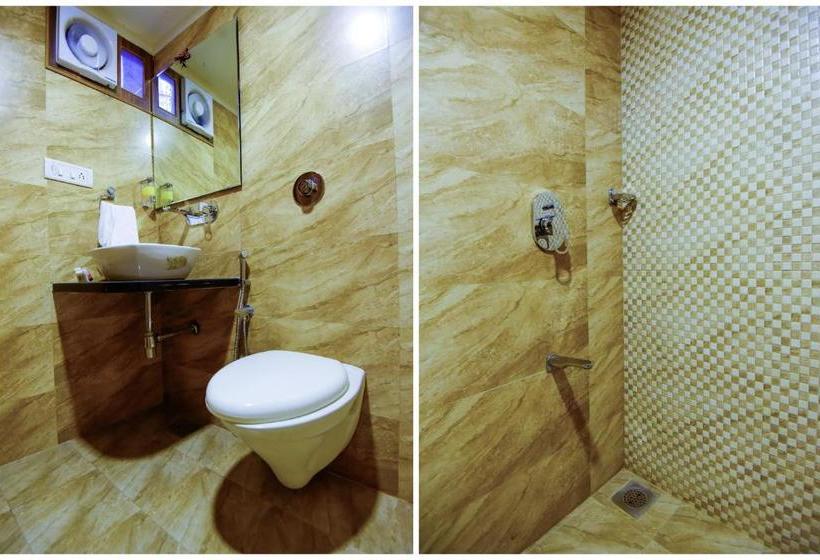 호텔 Capital O 13791 Mount Winds