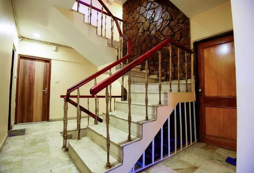 酒店 Capital O 13791 Mount Winds