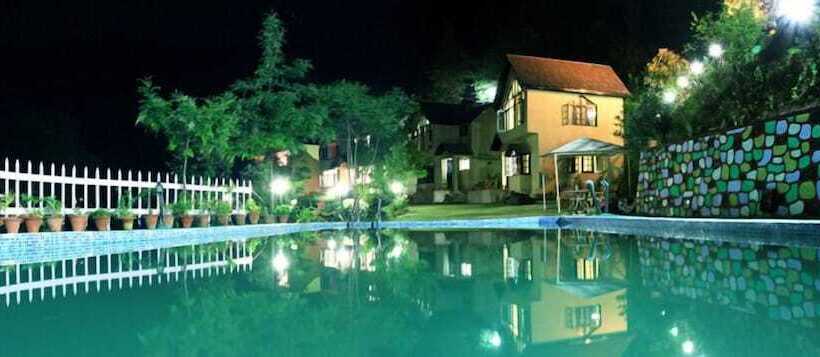 בית מלון כפרי Oakwood Hamlet